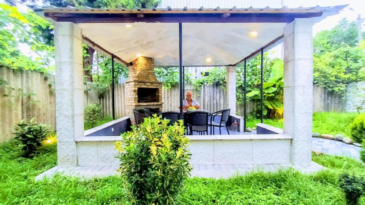 Nita Apartment Kobuleti Luaran gambar